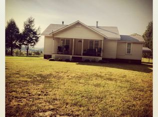 849 N Pleasant St, Decaturville, TN 38329