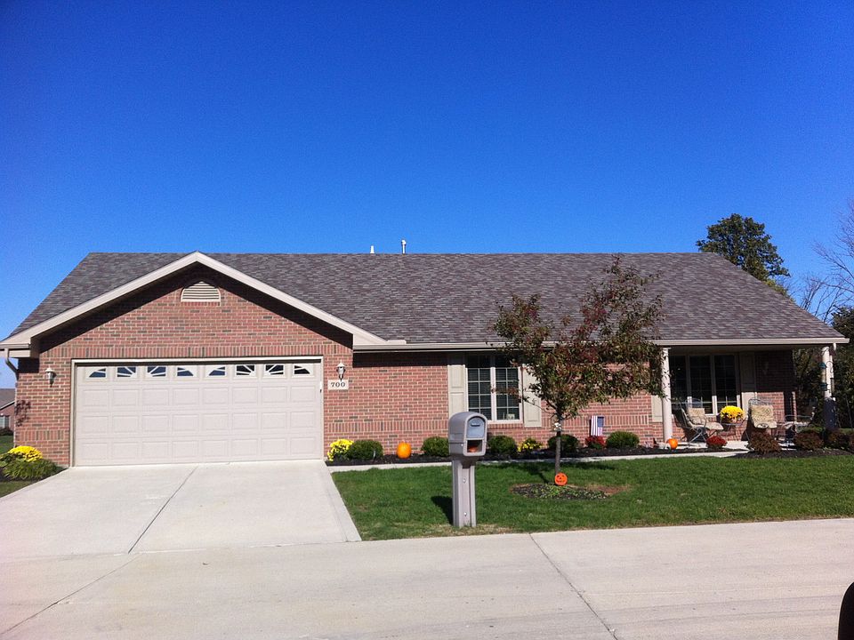 1st image of 776 Hickory Hl #776