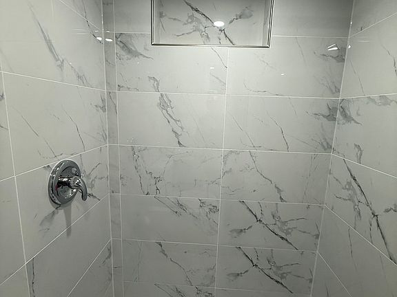 5th image of 8756 115th St #1B