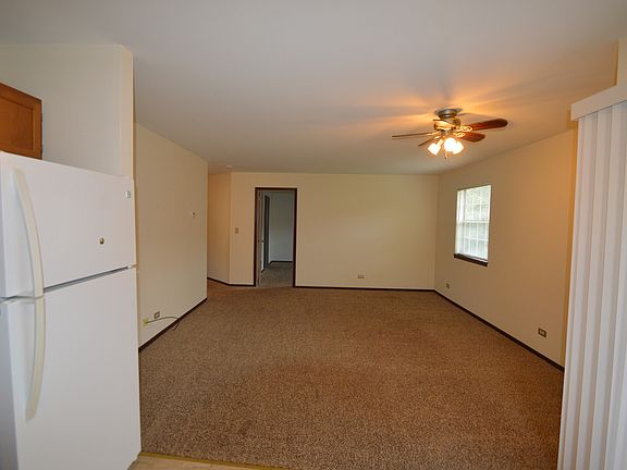 5th image of 68 N Victoria Ln Unit H