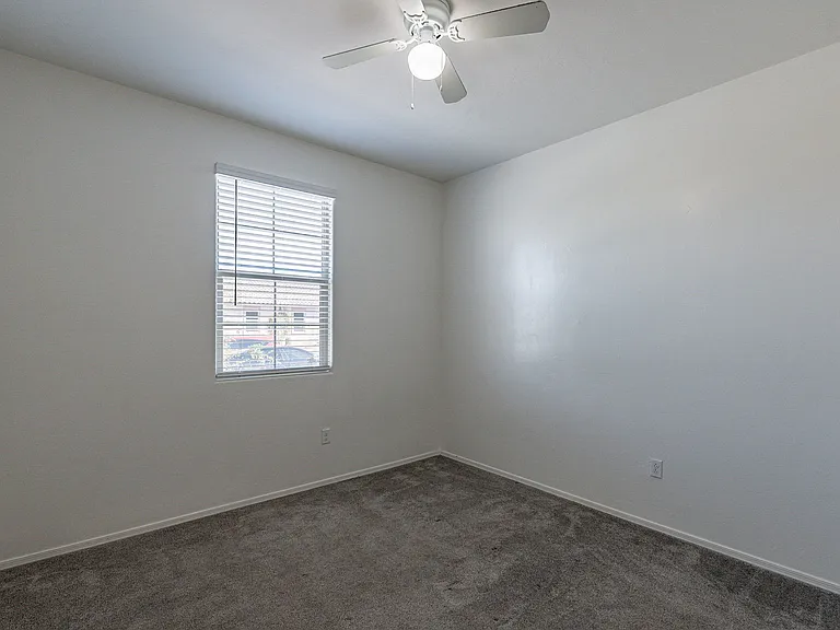 908 W Calle Sucre — Photo 20