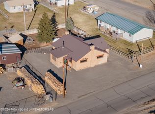 312 E Ramshorn St, Dubois, WY 82513