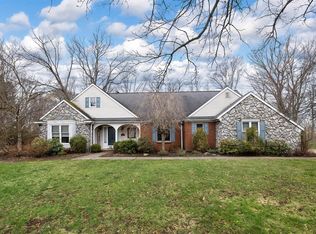 830 Ridgeview Dr, Fairview, PA 16415