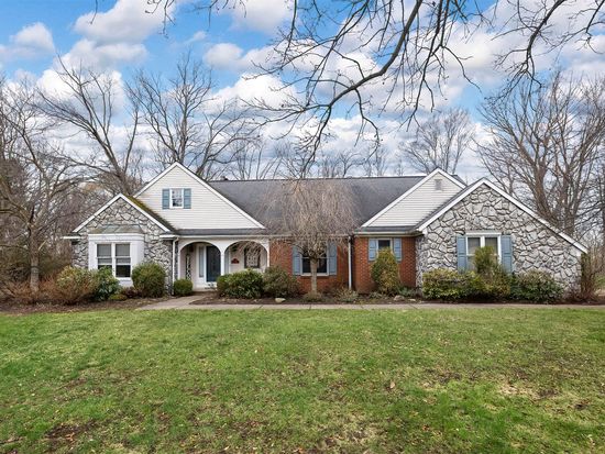 830 Ridgeview Dr, Fairview, PA 16415