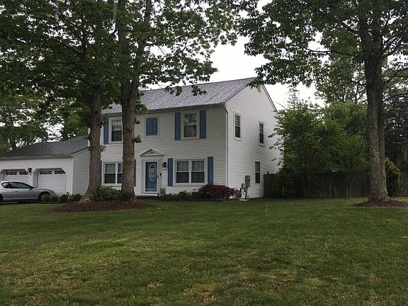 2nd image of 1303 Beauchamps Pl