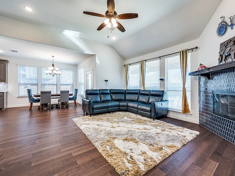 1616 George Ln — Photo 17