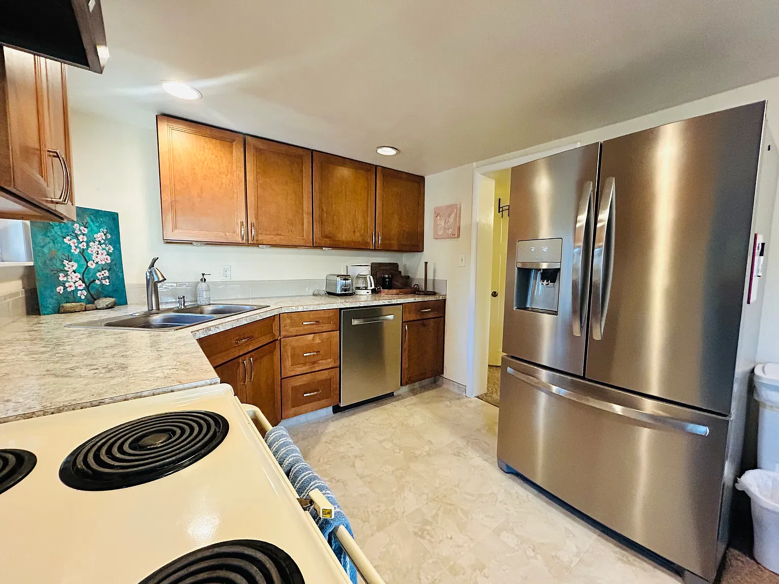 3 bed, 1021 sqft, $1,800 — Photo 4