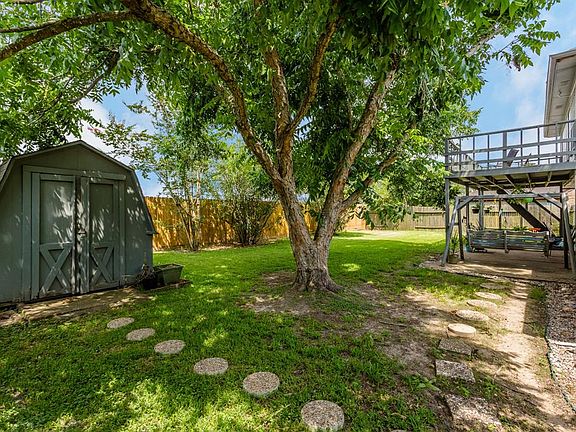 4th image of 2513 Shady Bend Dr