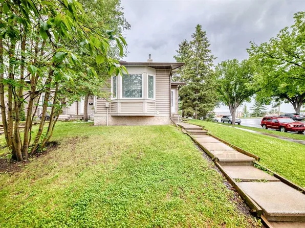 15 W Falshire Ter NE, Calgary, AB T3J 3B1