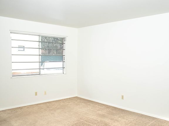 3rd image of 47 Auburn Ave APT 1