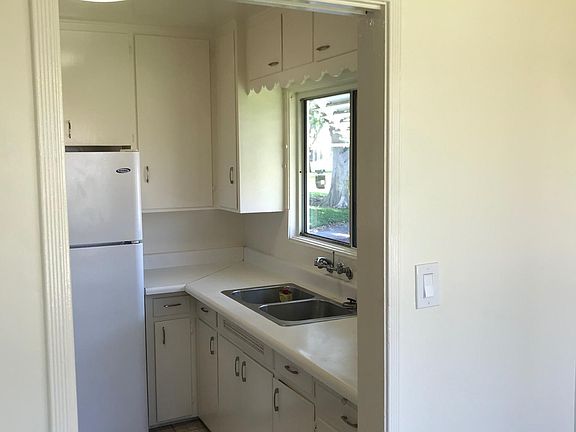 3rd image of 247 Glover Ave #247