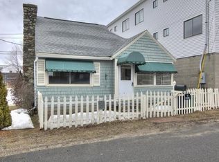 4 Duston Ave, Hampton, NH 03842