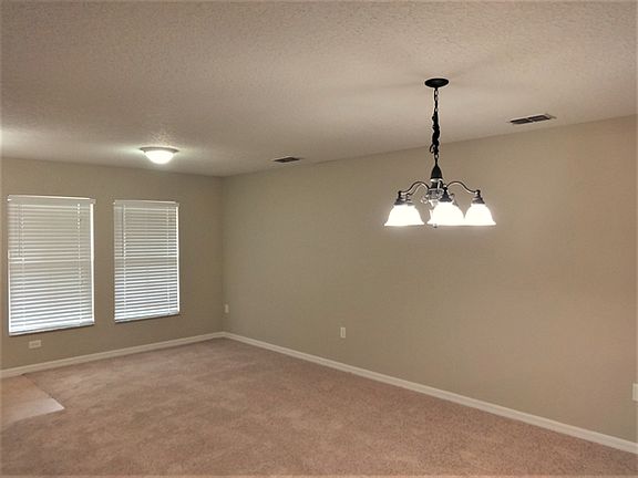 3rd image of 254 Black Springs Ln