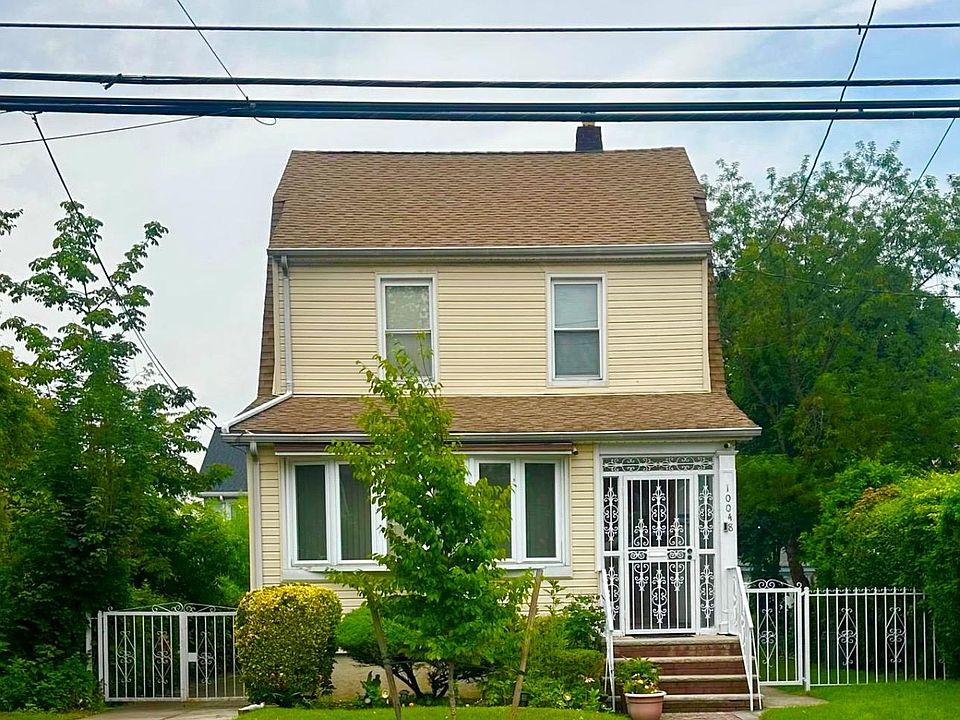 1st image of 10048 222nd Street