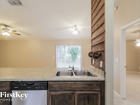 5th image of 2784 Tramanto St