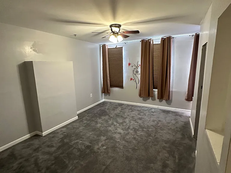 1614 W Lexington St — Photo 12