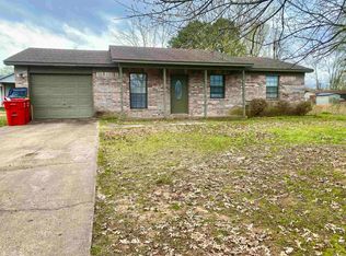 112 Truman St, Morrilton, AR 72110