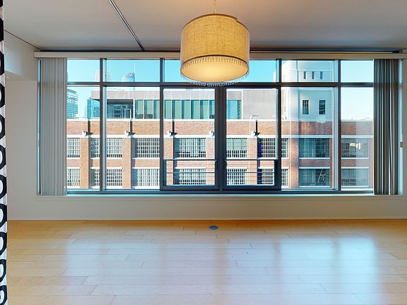 2nd image of 1100 S Hope St APT 715