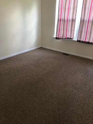 16 Guisborough Way Photo 1