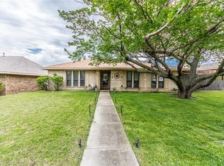 2818 Owen Ln, Mesquite, TX 75150