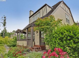 10220 NW Edgewood Dr, Portland, OR 97229