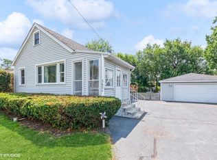 5651 W 83rd Pl, Burbank, IL 60459