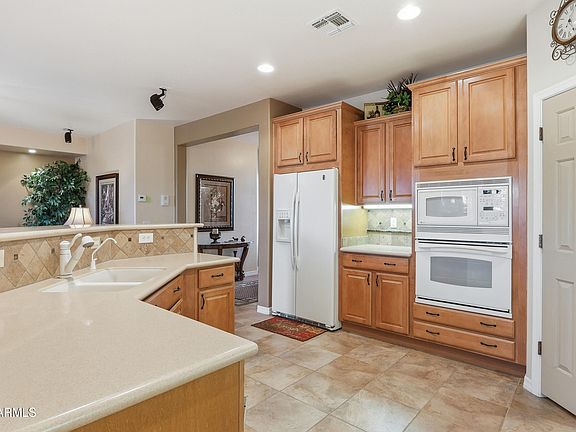 2nd image of 1177 W ROLLS Road