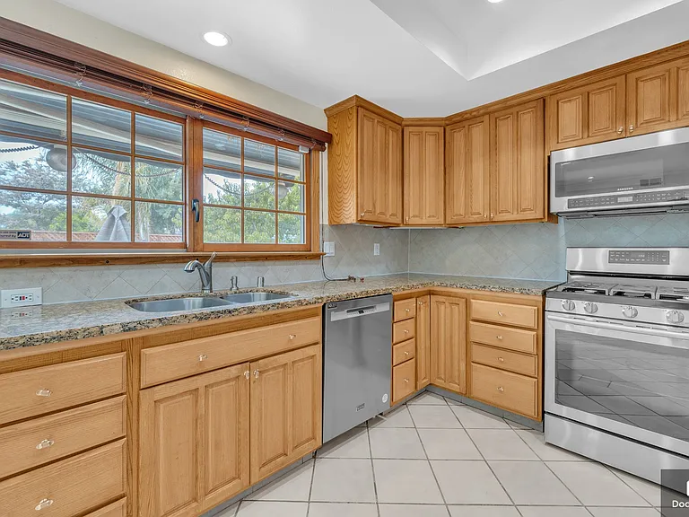 5405 Entrada Cedros — Photo 11