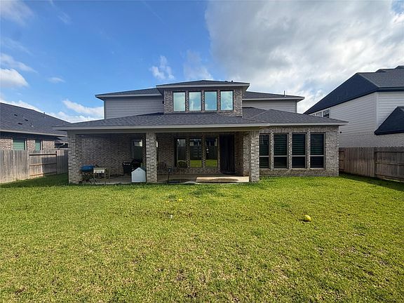 2nd image of 25206 Drumin Dr