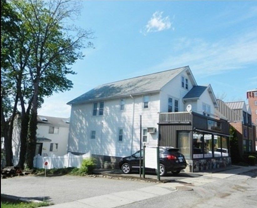 1st image of 3 Williston Rd #2