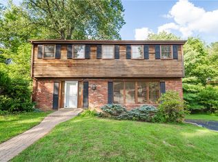 2907 Autumnwood Dr, Glenshaw, PA
