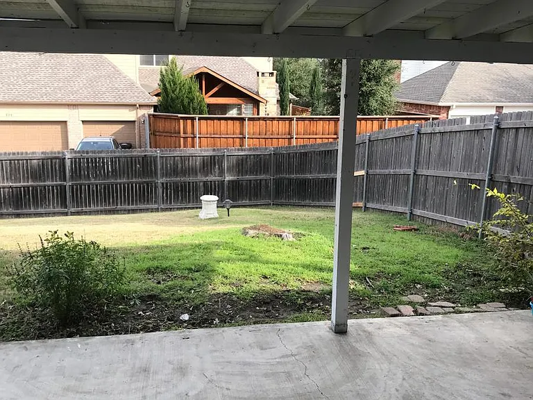 813 Filmore Dr — Photo 7