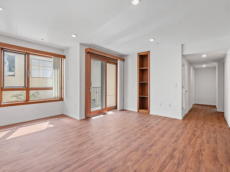 5240 Virginia Ave #125 — Photo 2