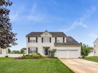 732 Devonshire Dr, Williamstown, NJ 08094