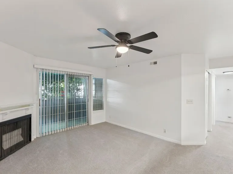 650 S Main St #4101 — Photo 8