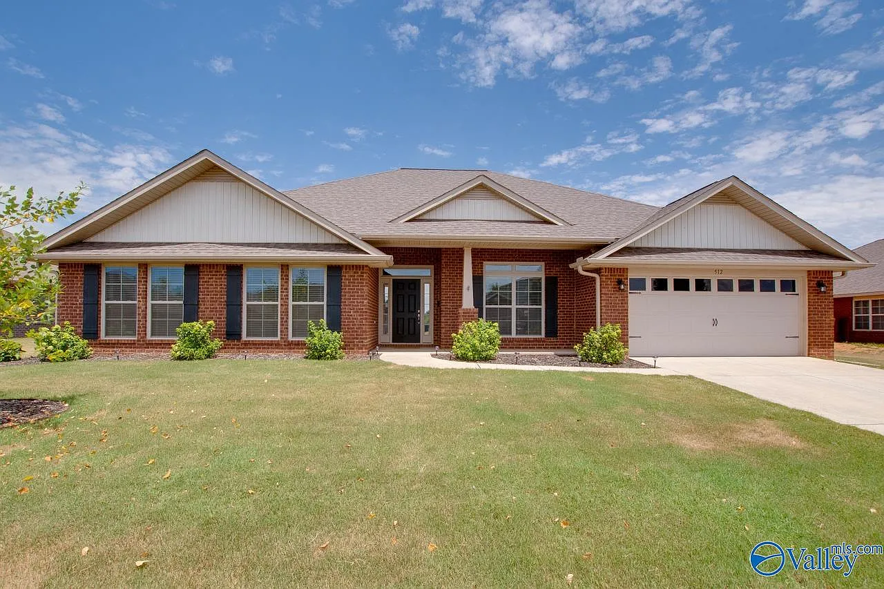 4 bed, 3.0 bath, 3000 sqft, $2,650 — Photo 2