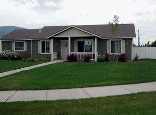 6825 W Majestic Ave, Rathdrum, ID 83858