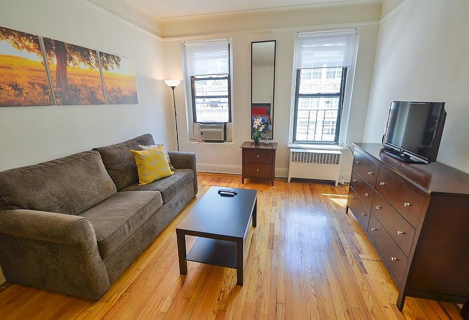 1st image of 220 E 52nd St APT 3B