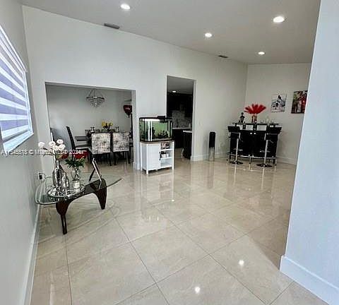 4th image of 6950 NW 168th St