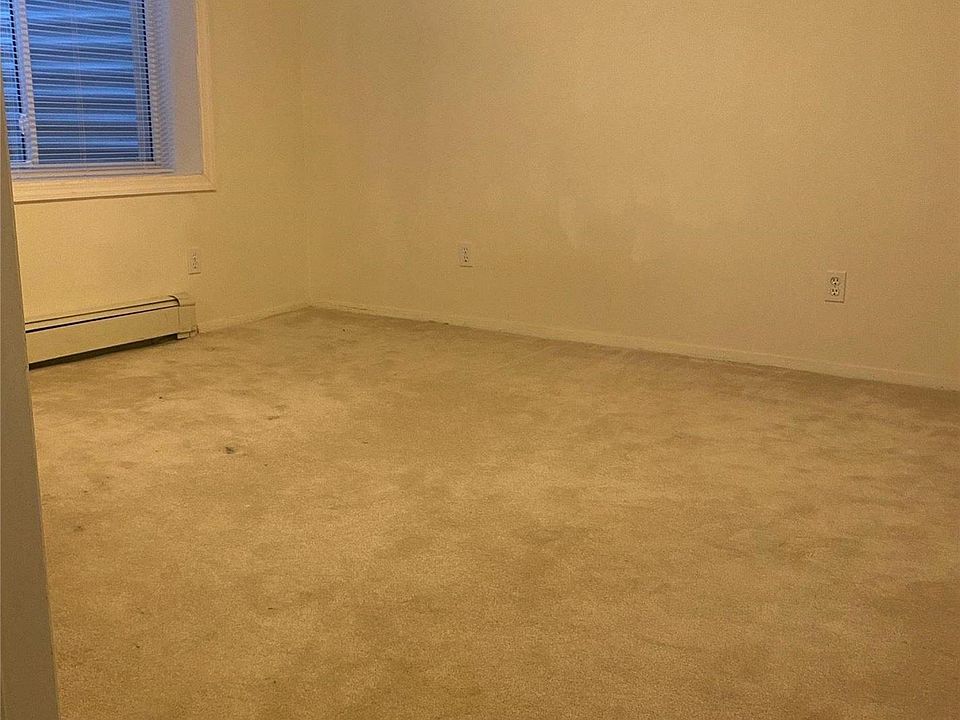 1st image of 12 Stan Ct