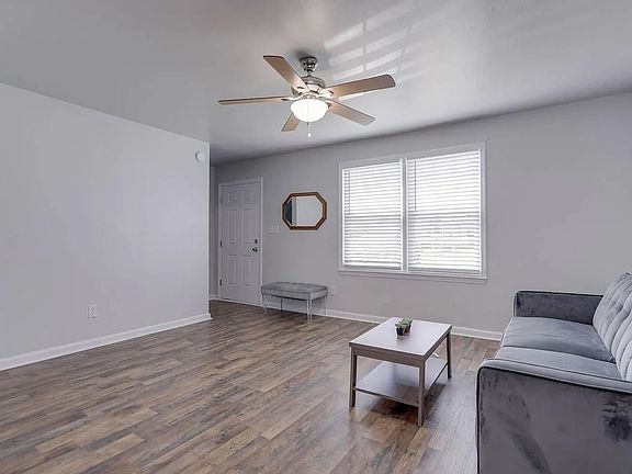 3rd image of 1428 W 27th St Unit A