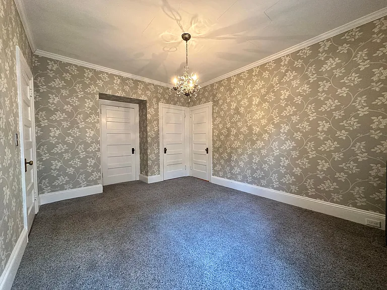 41 Irving Ave #1 — Photo 8