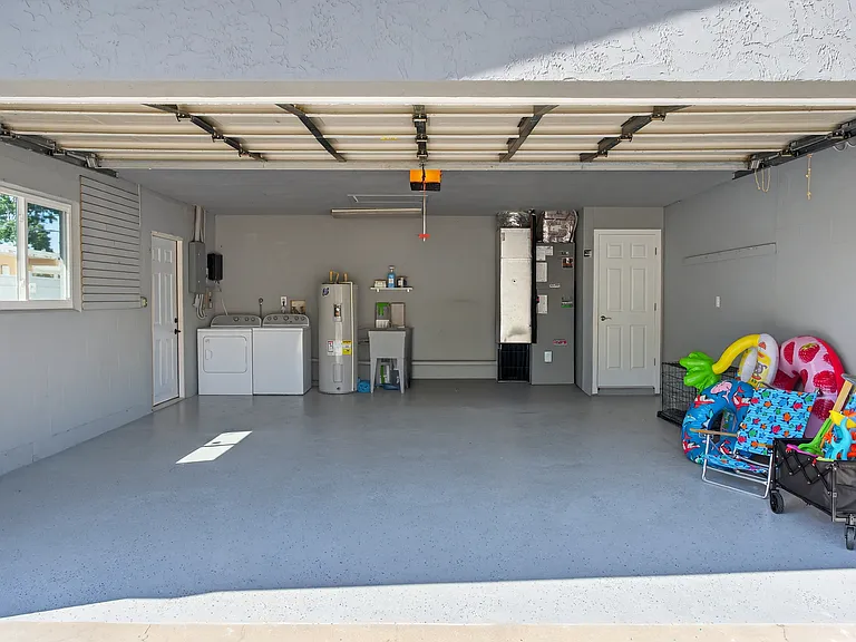 3044 Golden Rain Dr — Photo 14