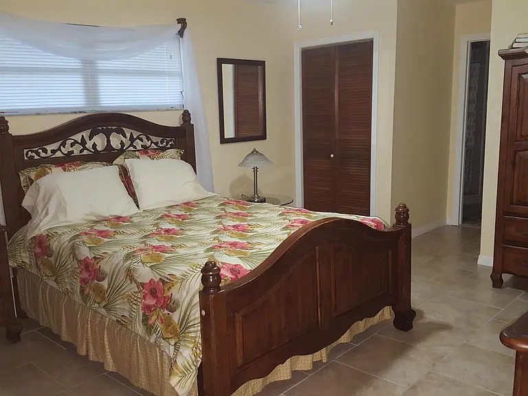 2490 Mockingbird St — Photo 17