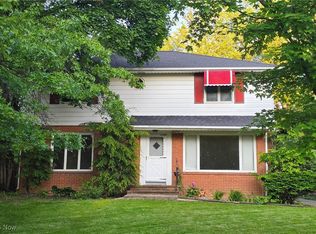 2375 Glendon Rd, University Heights, OH 44118