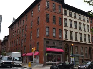 2051 Walnut St #4R, Philadelphia, PA 19103