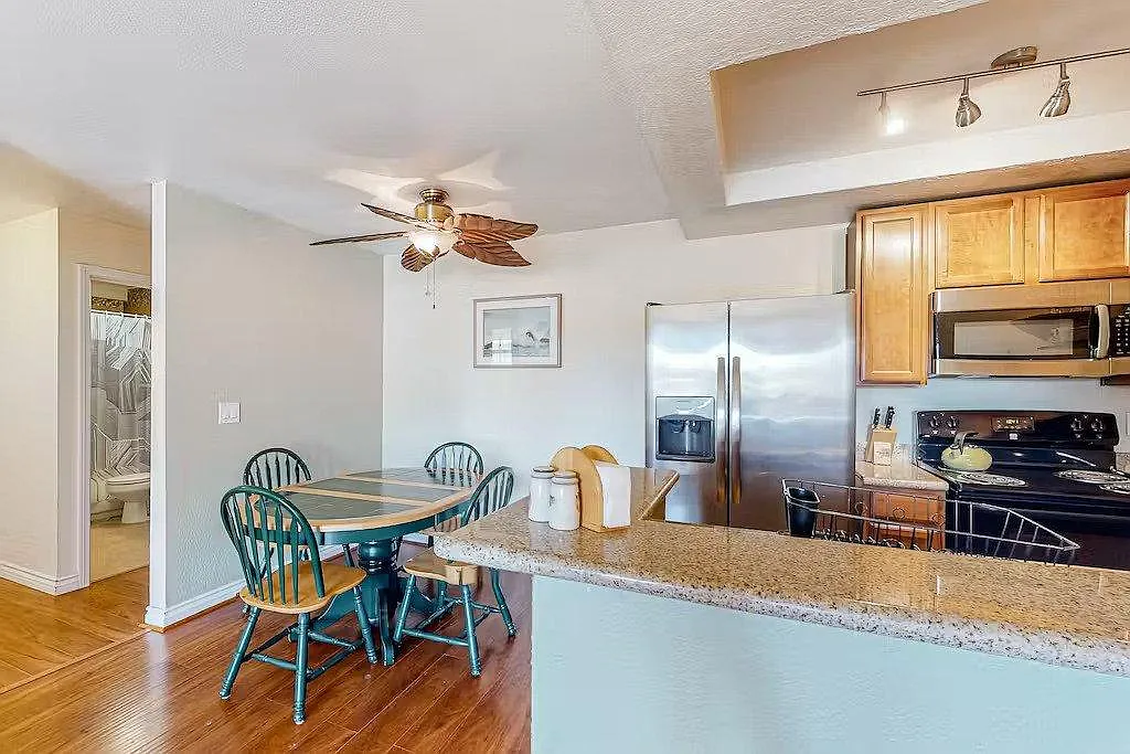 1 bed, 600 sqft, $2,400 — Photo 4