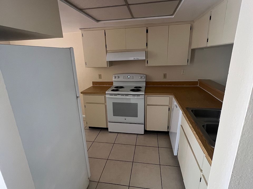 1st image of 1329 Moreland Dr #7