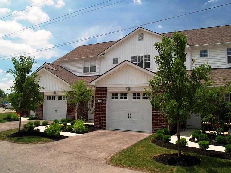 5410 Ashford Ridge Rd — Photo 4