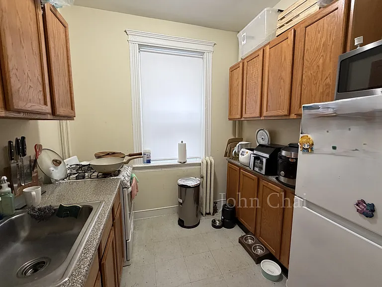 55 Linden St #11 — Photo 8